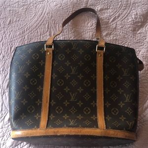 Louis Vuitton tote (it’s real)